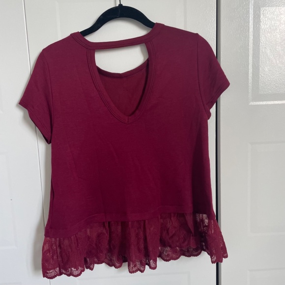 Deep red v neck back with lace trim - Picture 5 of 5